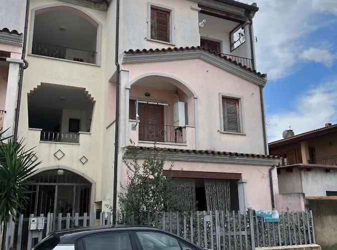 Ampio Bilocale * Ольбия